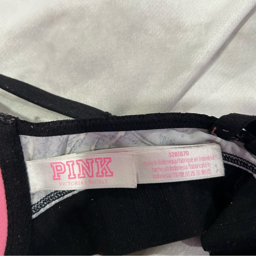 Pink bra - Picture 3 of 3